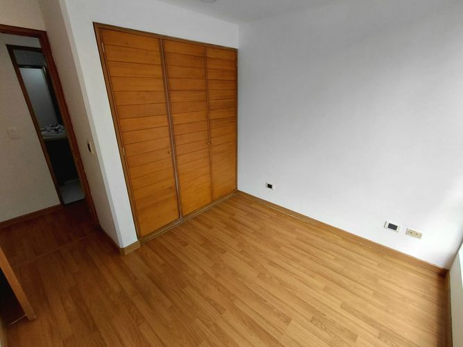 Apartamento de 2 alcobas en venta en Santa Barbara, Bogotá, 59 m² · foto 9 de 14