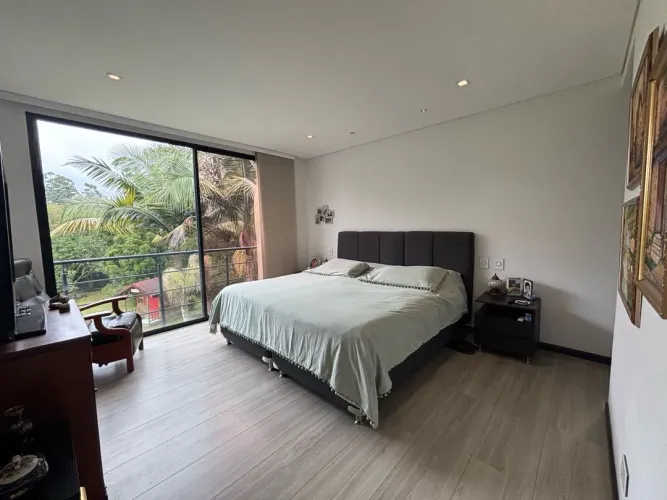 Casa de 3 alcobas en venta en Guayabito, Rionegro, 1677 m² · foto 9 de 24