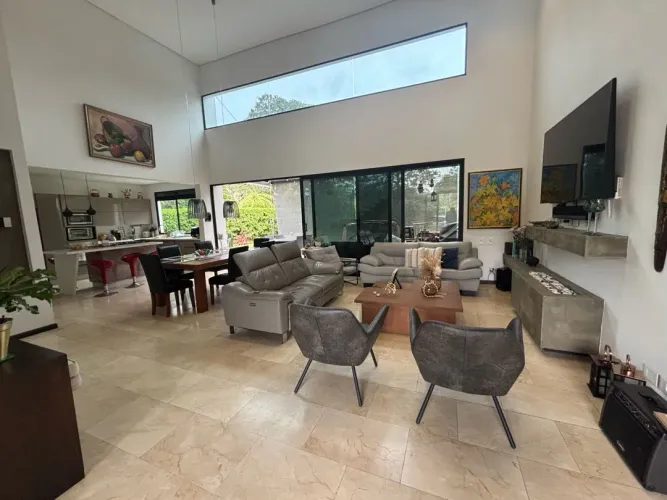 Casa de 3 alcobas en venta en Guayabito, Rionegro, 1677 m² · foto 15 de 24