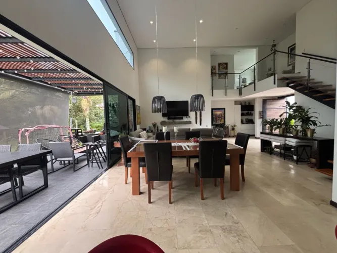Casa de 3 alcobas en venta en Guayabito, Rionegro, 1677 m² · foto 17 de 24