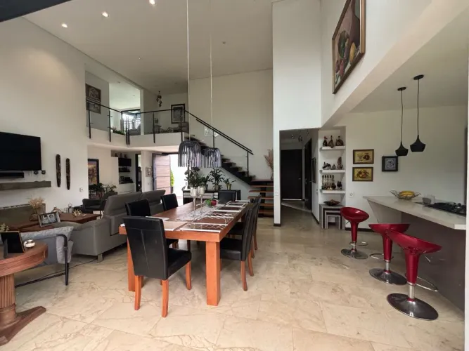 Casa de 3 alcobas en venta en Guayabito, Rionegro, 1677 m² · foto 18 de 24