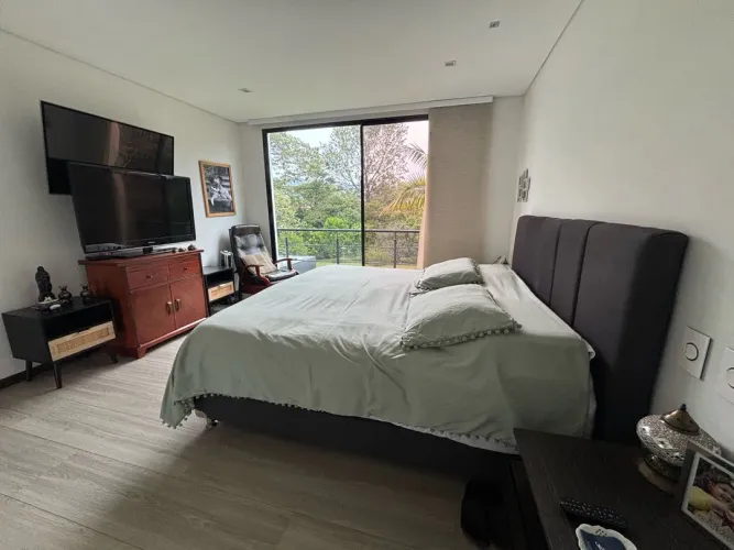 Casa de 3 alcobas en venta en Guayabito, Rionegro, 1677 m² · foto 21 de 24