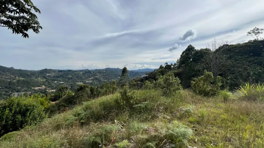 Lote en venta en Tablacito, Rionegro, 6400 m² · foto 6 de 15