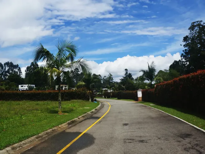 Lote en venta en Las Garzonas, El Carmen de Viboral, 2600 m² · foto 16 de 16