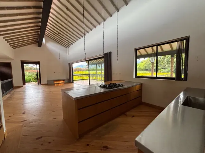Casa de 3 alcobas en venta en Guayabito, Rionegro · foto 3 de 19