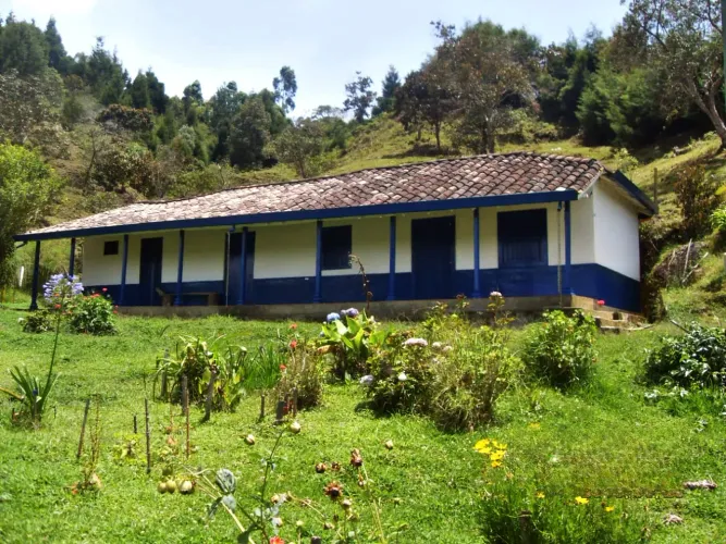 Lote en venta en Guarne, 19575 m² · foto 9 de 9