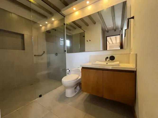 Casa de 3 alcobas en venta en Guayabito, Rionegro · foto 11 de 19