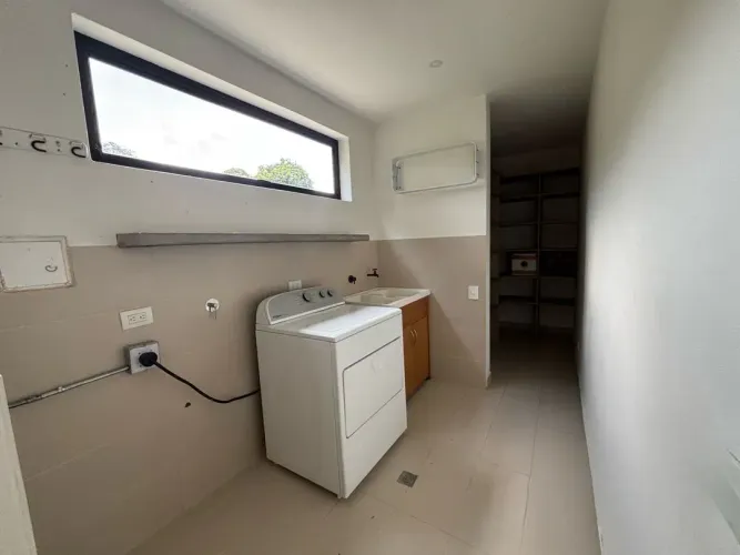 Casa de 3 alcobas en venta en Guayabito, Rionegro · foto 18 de 19