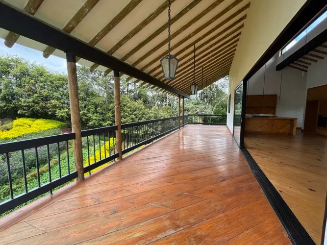 Casa de 3 alcobas en venta en Guayabito, Rionegro · foto 19 de 19