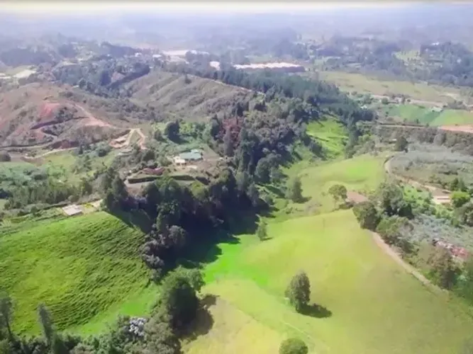 Lote en venta en La Clara, Guarne, 3000 m² · foto 9 de 12