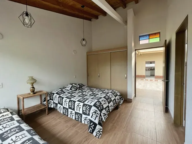 Casa de 5 alcobas en venta en Lomitas, La Ceja · foto 13 de 24