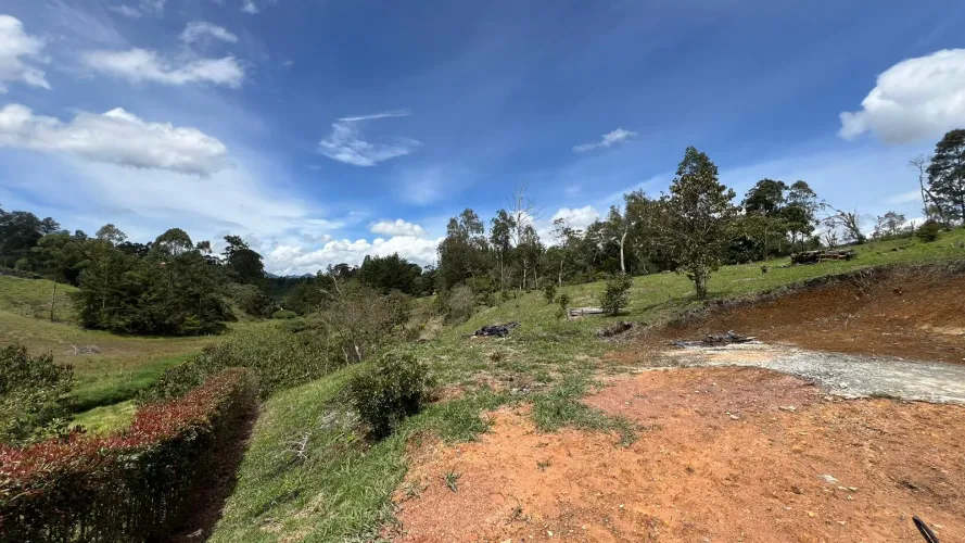Lote en venta en El Salado, El Carmen de Viboral, 2100 m² · foto 19 de 24