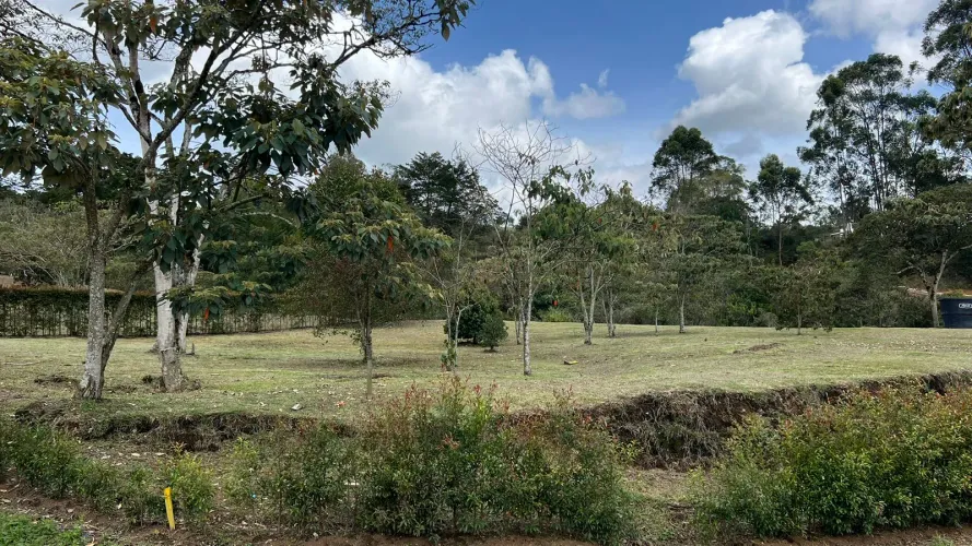 Lote en venta en El Salado, El Carmen de Viboral, 2100 m² · foto 21 de 24