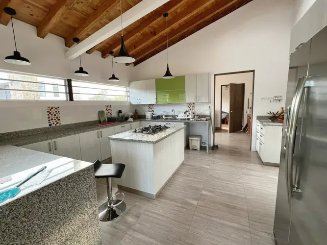 Casa de 5 alcobas en venta en Lomitas, La Ceja · foto 20 de 24
