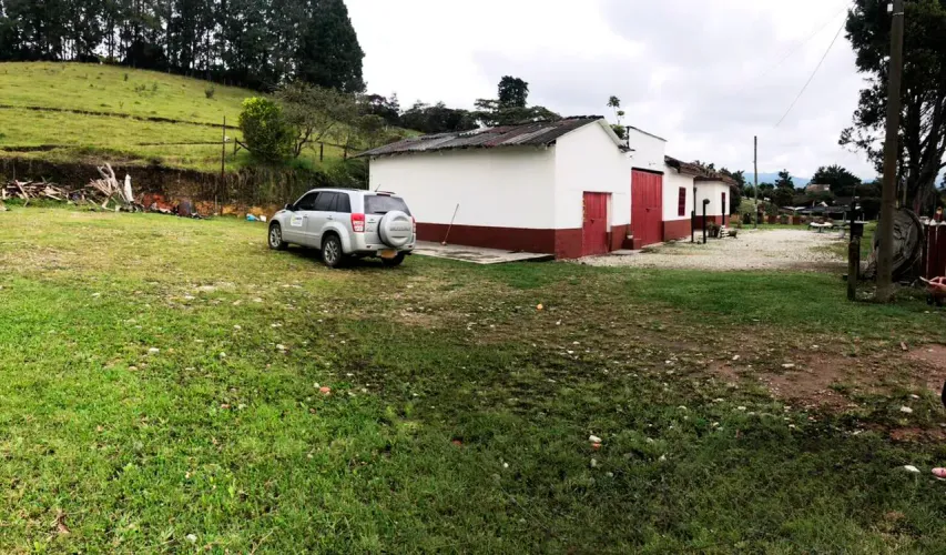 Lote en venta en Cabeceras De Llanogrande, Rionegro, 9380 m² · foto 4 de 8