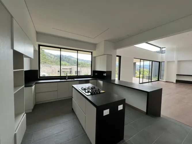Casa de 3 alcobas en venta en Los Salados, El Retiro, 1876 m² · foto 3 de 24