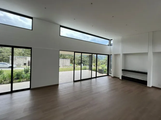 Casa de 3 alcobas en venta en Los Salados, El Retiro, 1876 m² · foto 4 de 24