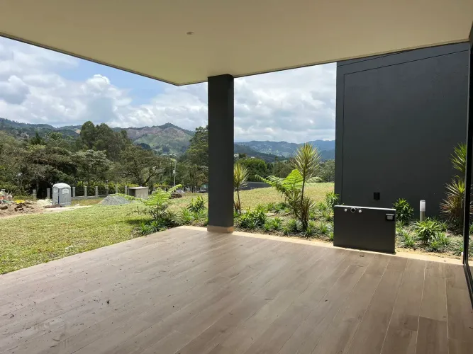 Casa de 3 alcobas en venta en Los Salados, El Retiro, 1876 m² · foto 6 de 24