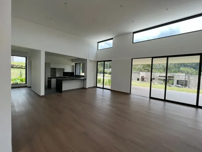 Casa de 3 alcobas en venta en Los Salados, El Retiro, 1876 m² · foto 11 de 24