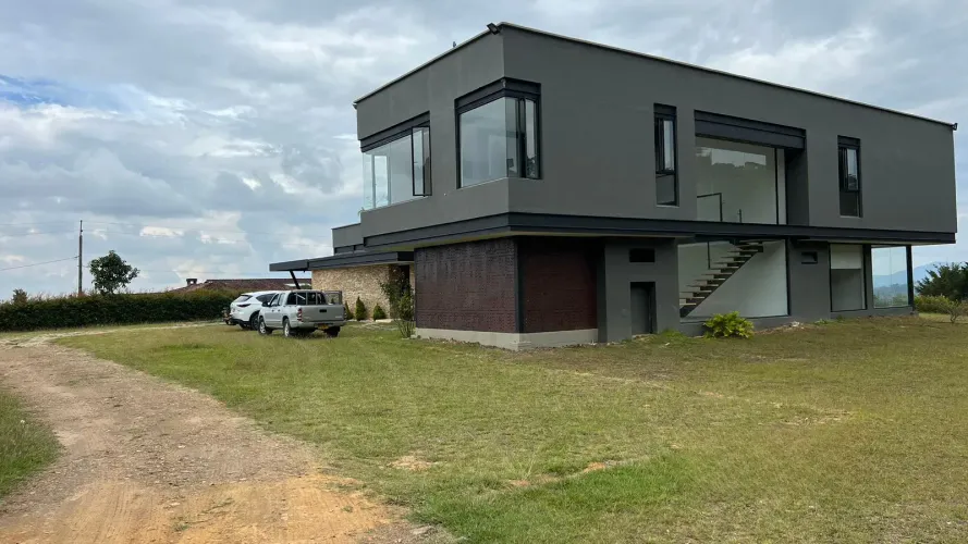 Casa de 3 alcobas en venta en Pontezuela, Rionegro · foto 4 de 24