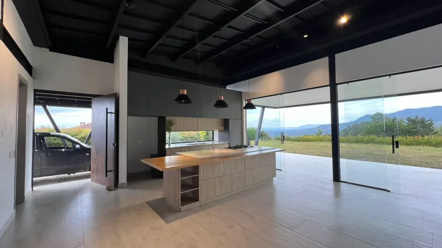 Casa de 3 alcobas en venta en Pontezuela, Rionegro · foto 8 de 24