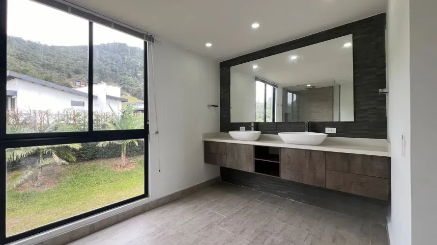 Casa de 3 alcobas en venta en Pontezuela, Rionegro · foto 16 de 24
