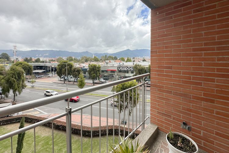 Apartamento de 3 alcobas en venta en Ilarco, Bogotá, 153 m² · foto 23 de 24
