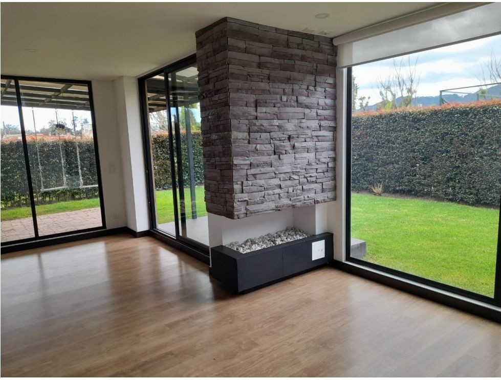 Casa en venta en La Estacion, Cajicá · foto 9 de 19