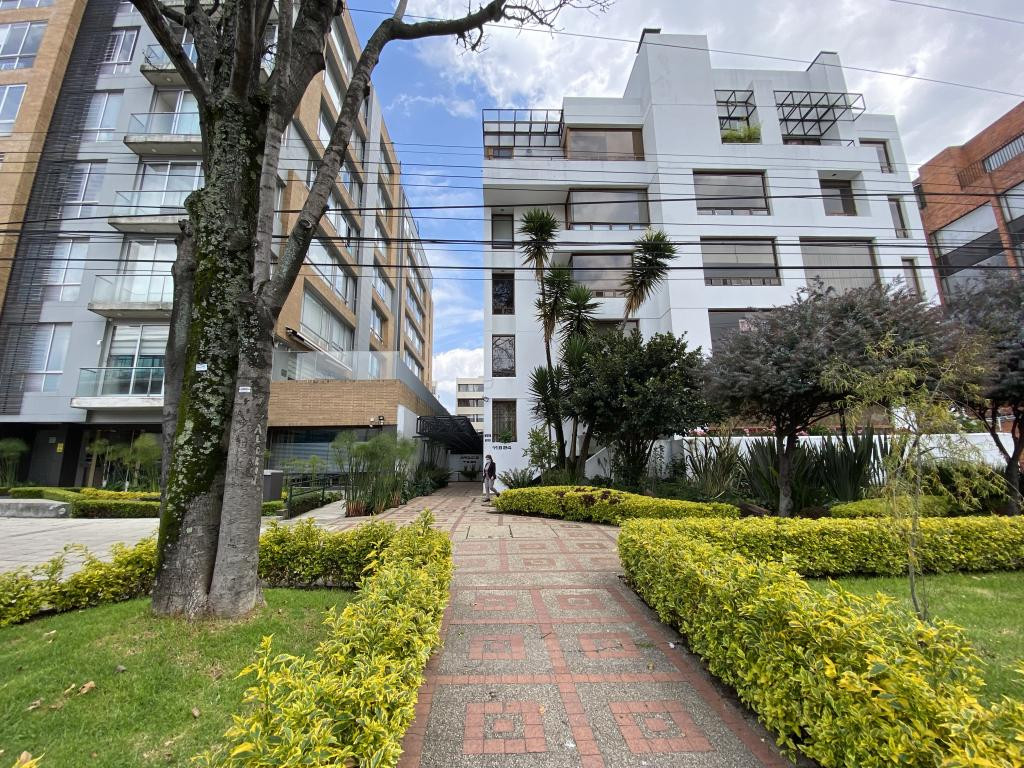 Studio for rent in Santa barbara central, Bogotá