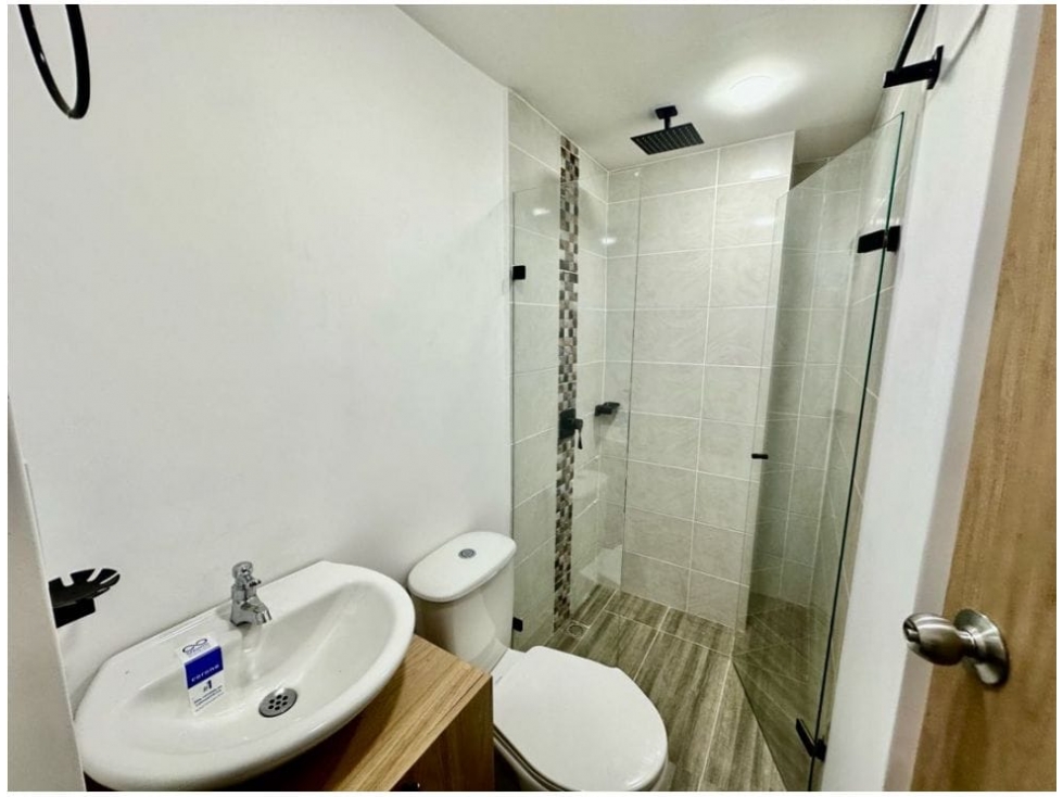 Apartamento en venta en Caqueta, La Estrella · foto 10 de 24