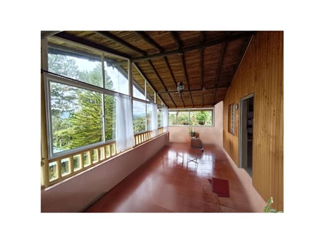 Casa de 4 alcobas en venta en San Antonio, Guarne, 200 m² · foto 14 de 14