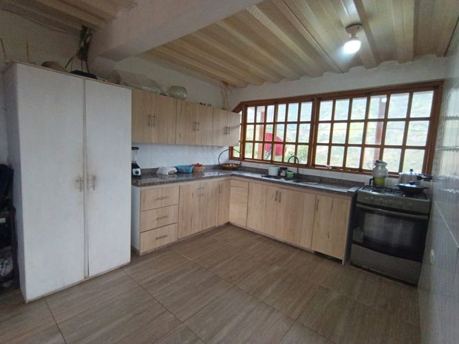 Finca en venta en Versalles, Manizales, 378 m² · foto 12 de 23