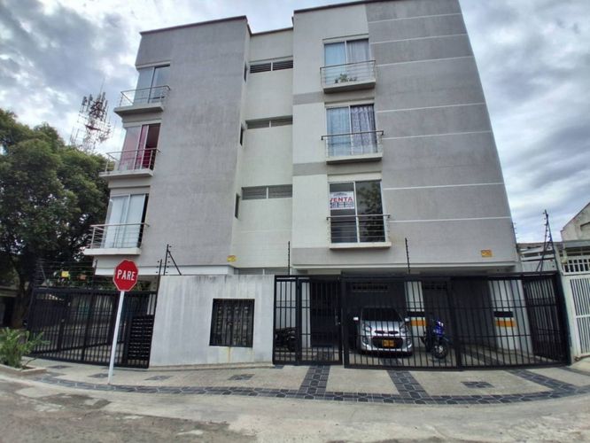 Apartamento de 2 alcobas en venta en Ipanema, Neiva, 76 m² · foto 2 de 18