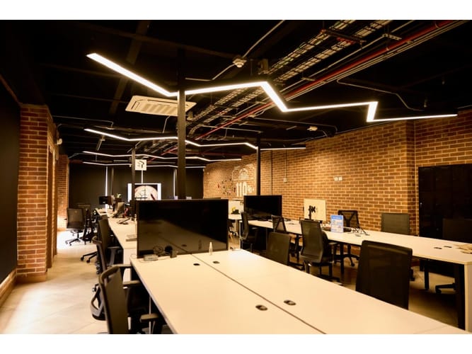 Oficina en arriendo en El Poblado, Medellín, 120 m² · foto 13 de 24