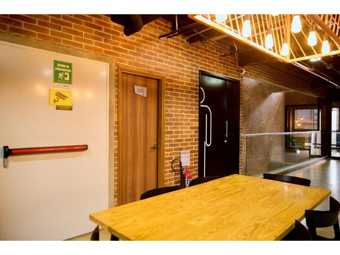 Oficina en arriendo en El Poblado, Medellín, 120 m² · foto 20 de 24