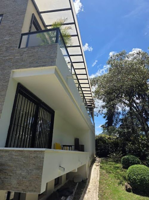 Casa de 4 alcobas en venta en Llano Grande, Rionegro, 330 m² · foto 5 de 8