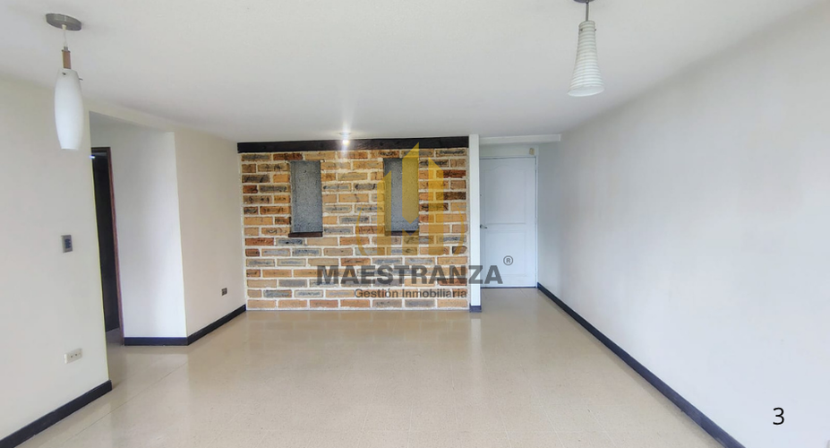 Apartamento de 2 alcobas en venta en Loma De Los Bernal, Medellín, 96 m² · foto 7 de 18