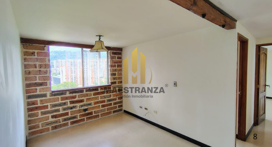 Apartamento de 2 alcobas en venta en Loma De Los Bernal, Medellín, 96 m² · foto 8 de 18