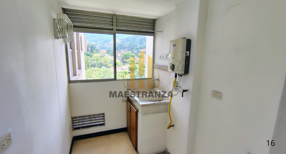 Apartamento de 2 alcobas en venta en Loma De Los Bernal, Medellín, 96 m² · foto 14 de 18