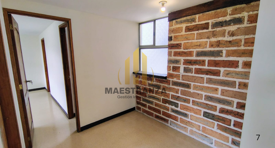 Apartamento de 2 alcobas en venta en Loma De Los Bernal, Medellín, 96 m² · foto 15 de 18