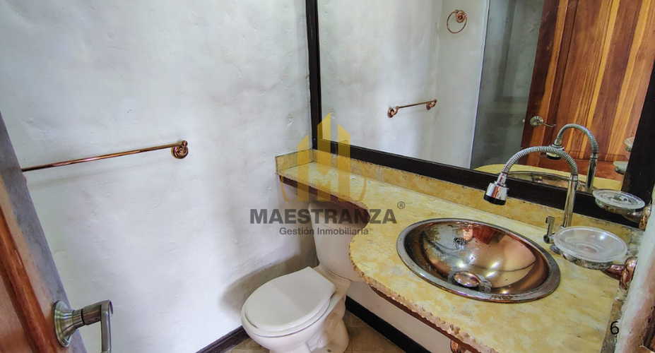 Apartamento de 2 alcobas en venta en Loma De Los Bernal, Medellín, 96 m² · foto 18 de 18