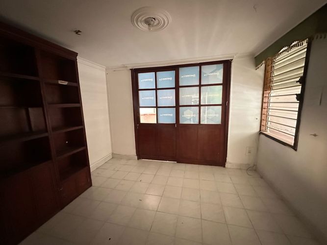 Casa de 5 alcobas en venta en Villa Olimpica Simon Bolivar, Santa Marta, 281 m² · foto 4 de 13