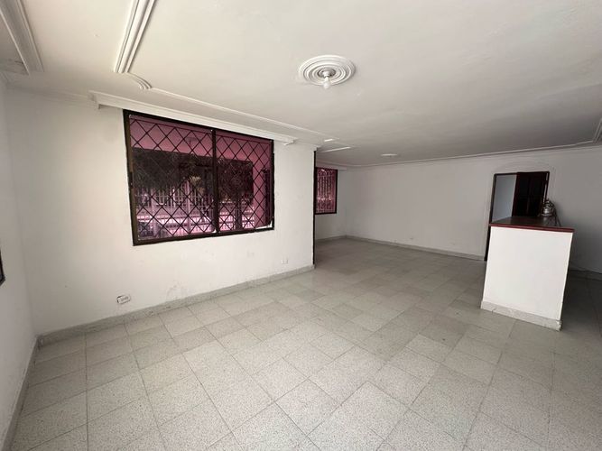 Casa de 5 alcobas en venta en Villa Olimpica Simon Bolivar, Santa Marta, 281 m² · foto 6 de 13