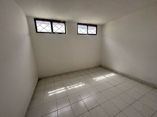 Casa de 5 alcobas en venta en Villa Olimpica Simon Bolivar, Santa Marta, 281 m² · foto 11 de 13