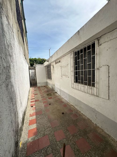 Casa de 5 alcobas en venta en Villa Olimpica Simon Bolivar, Santa Marta, 281 m² · foto 12 de 13