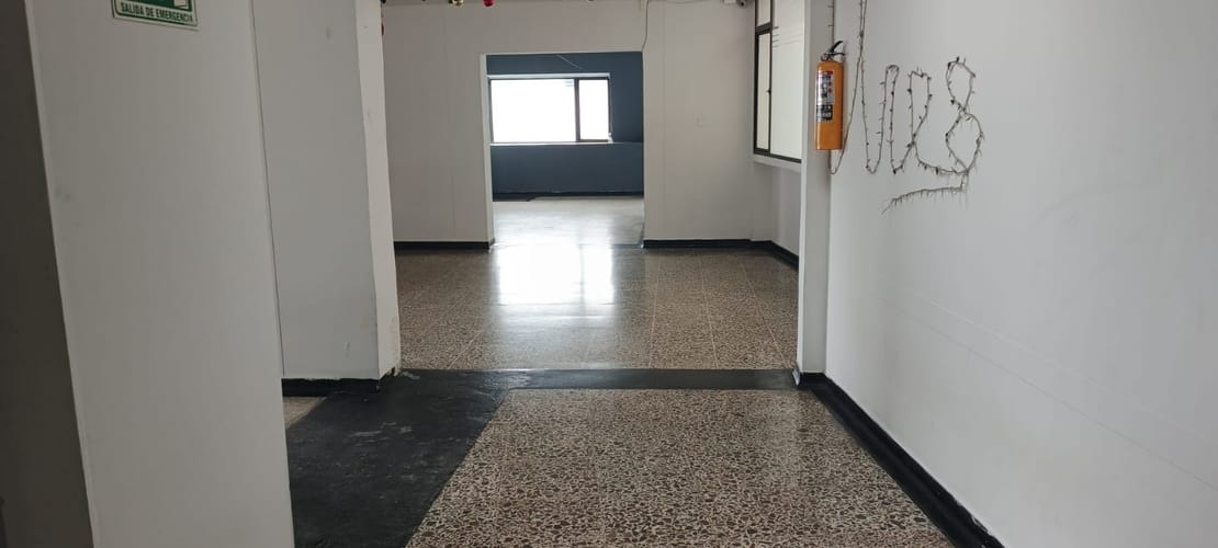 Casa de 13 alcobas en venta en Avenida 30 De Agosto, Pereira, 1750 m² · foto 3 de 19