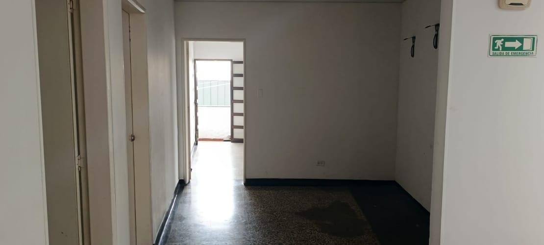 Casa de 13 alcobas en venta en Avenida 30 De Agosto, Pereira, 1750 m² · foto 19 de 19