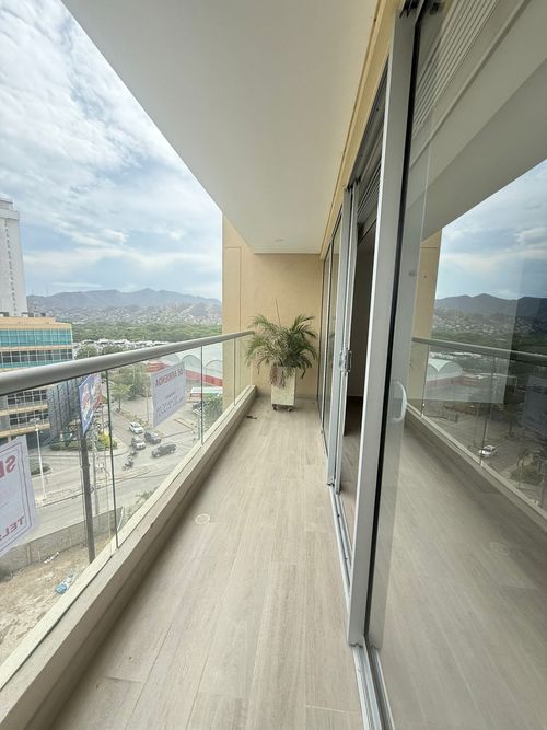 Apartamento de 3 alcobas en venta en Ciudadela 29 De Julio, Santa Marta, 130 m² · foto 3 de 24