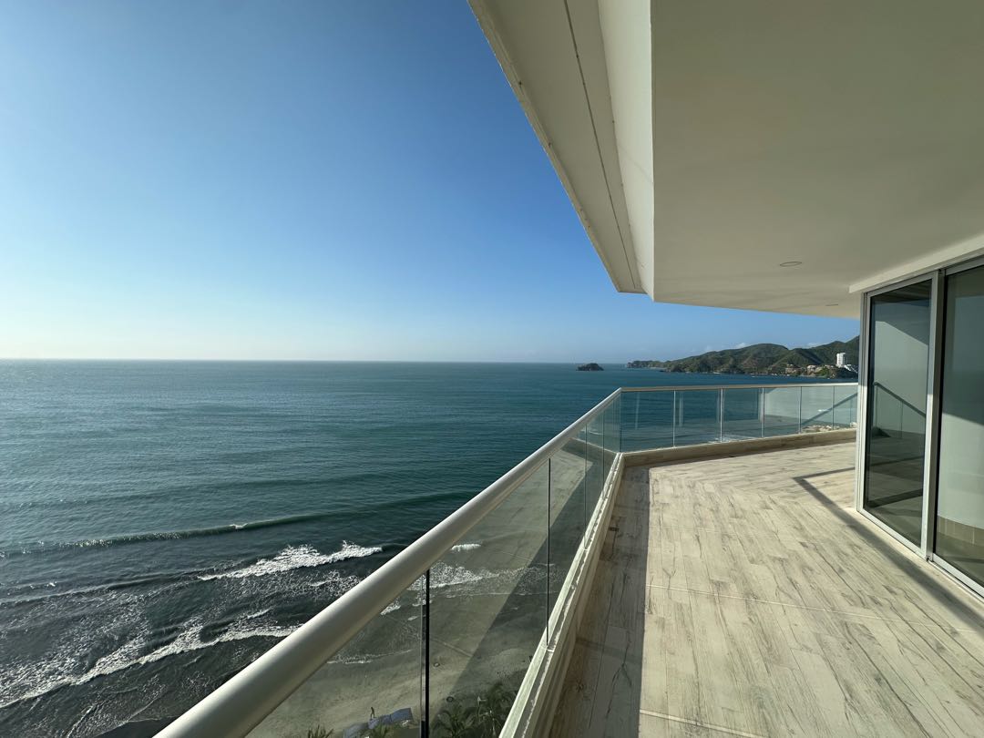 Apartamento en venta en Urbanizacion Salguero, Santa Marta · foto 2 de 24