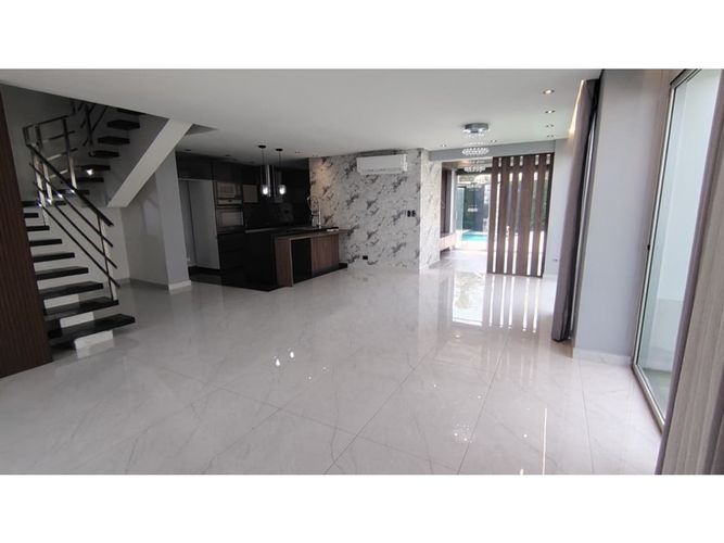 Casa de 4 alcobas en venta en Conjunto Residencial Villa Campestre, Puerto Colombia, 350 m² · foto 4 de 24
